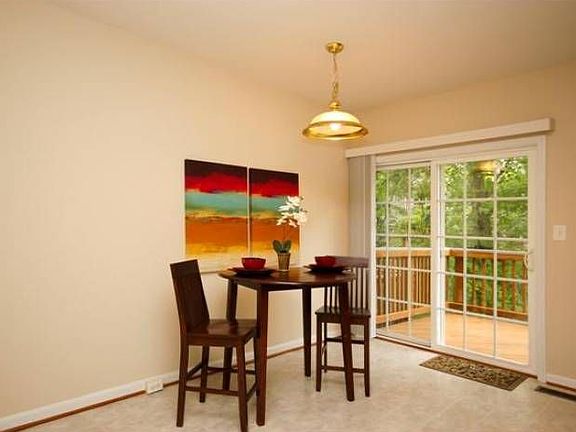 3rd image of 7568 Great Swan Ct