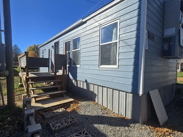 111 3rd St E, Park City, MT 59063