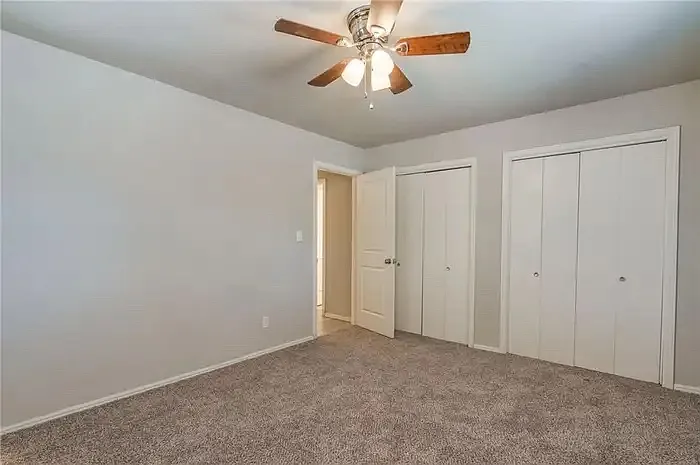 1501 Carlton Way — Photo 23