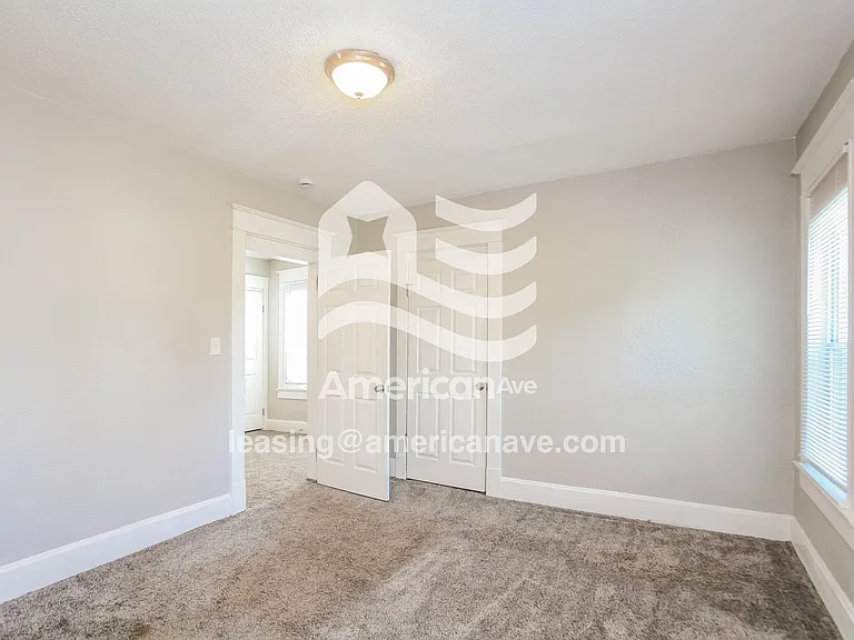 614401_011_wm_-_bedroom_13184345.jpg