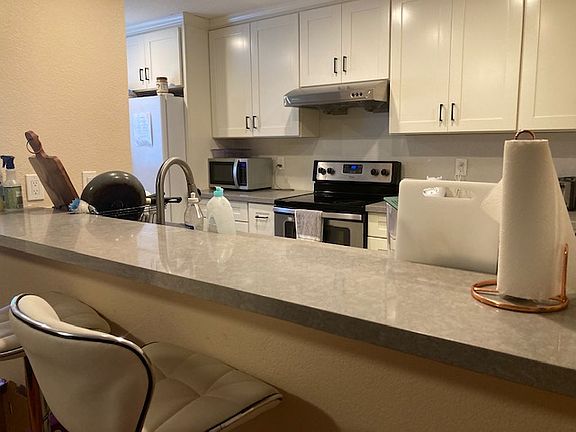 4th image of 3250 Glendale Ave #3