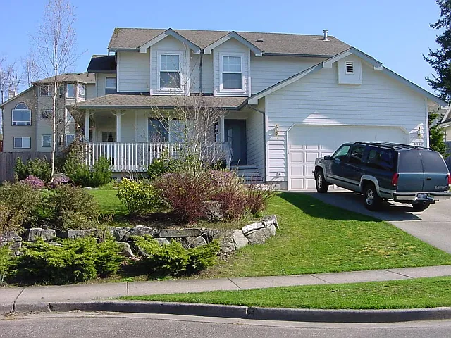 3742 N Heather Pl — Photo 2
