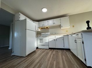 39 Calef Hwy UNIT 12, Lee, NH 03861