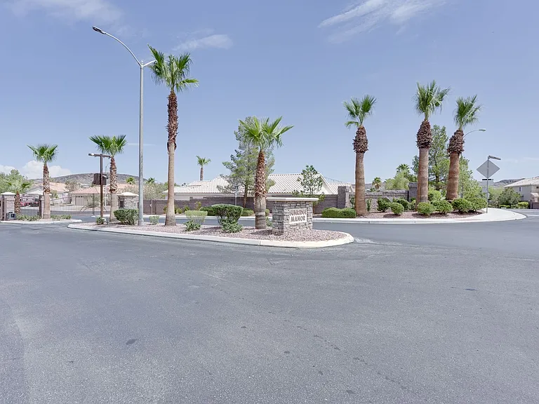 1088 Snow Roof Ave — Photo 48