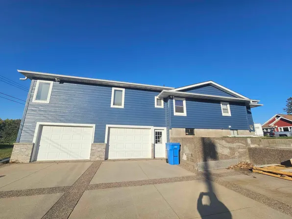 116 1st Ave SE, Altura, MN 55910