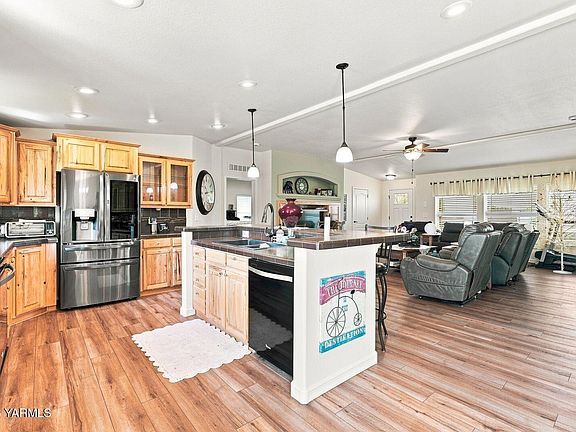 5th image of 6730 N Wenas Rd