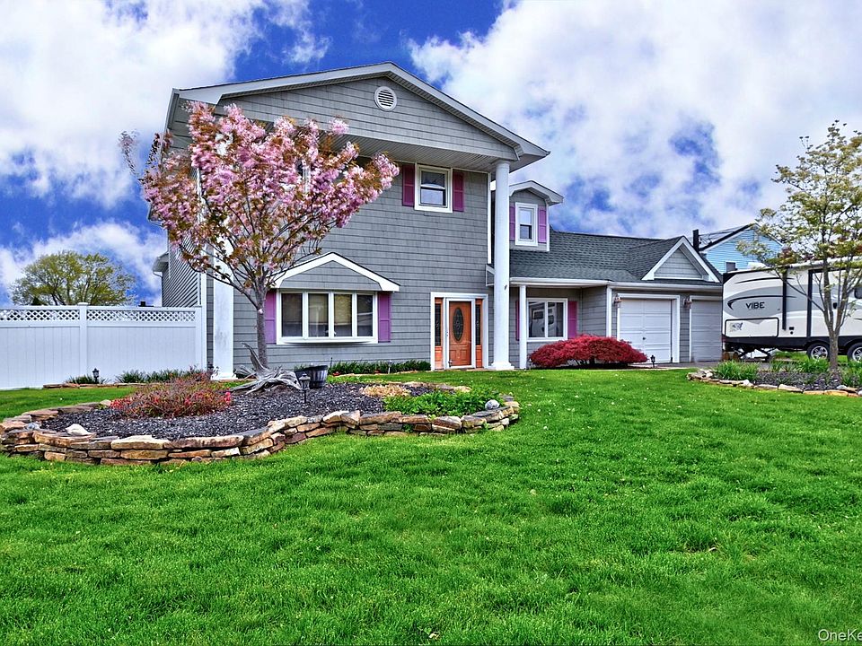 1st image of 395 8th Street