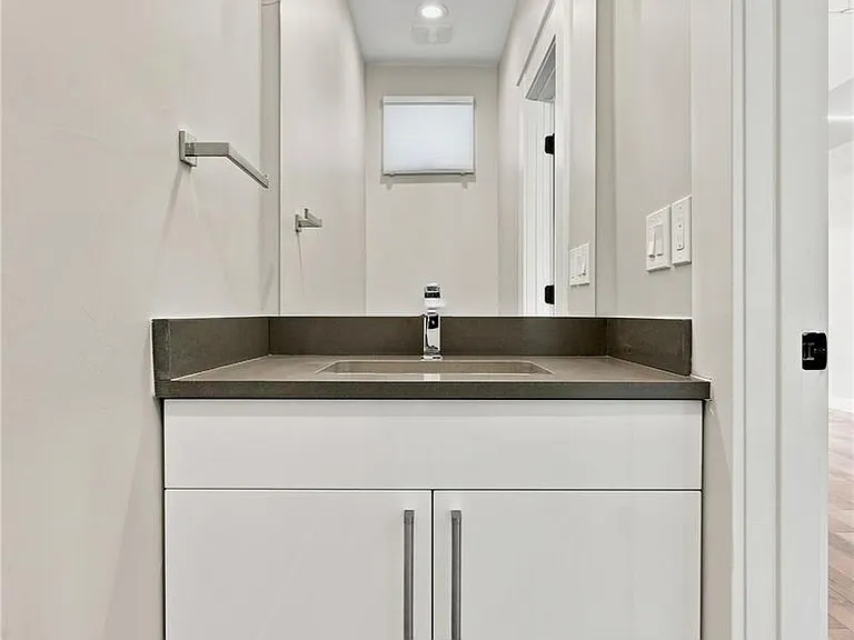 3832 Jason St #5 — Photo 33
