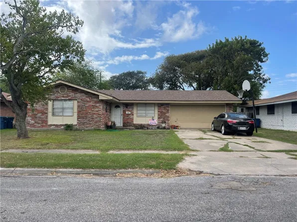 1709 Denver St, Portland, TX 78374