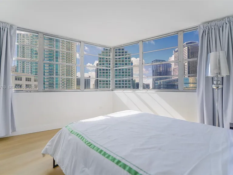 801 Brickell Bay Dr #1962 — Photo 2