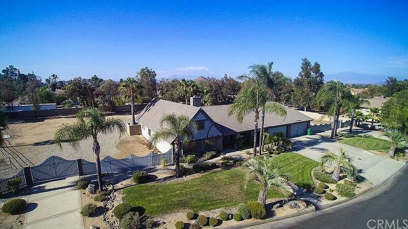 1st image of 28318 Jenny Ln