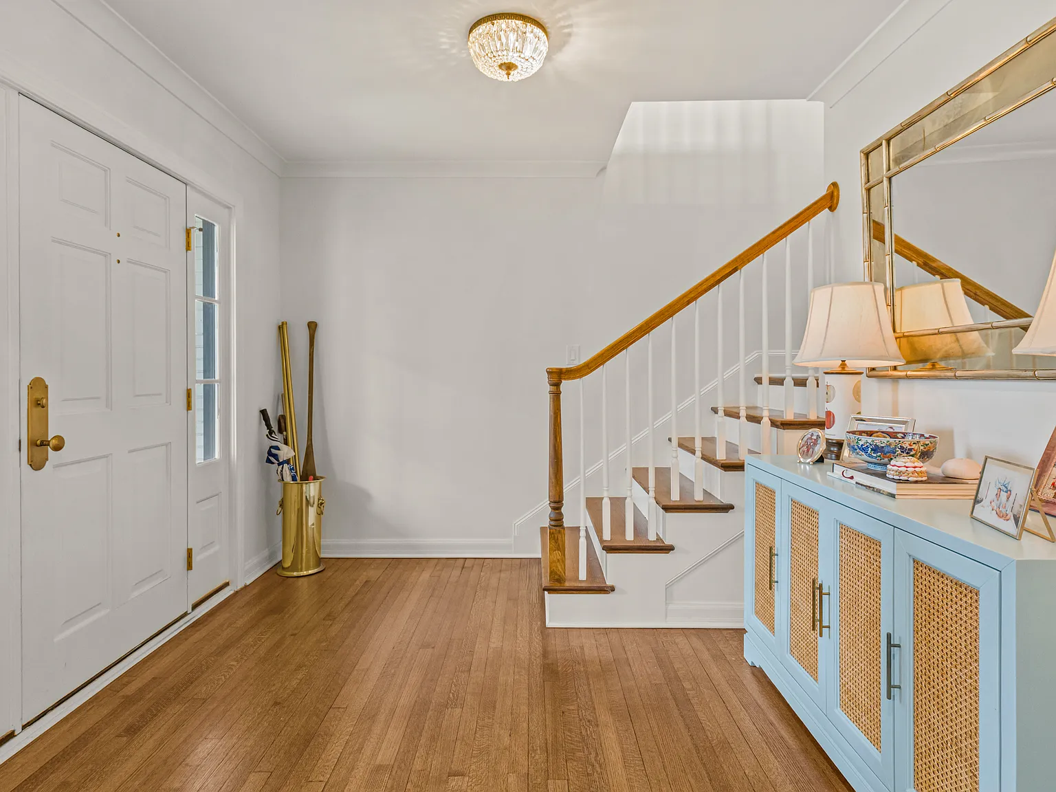 5 bed, 5062 sqft, $8,500 — Photo 4