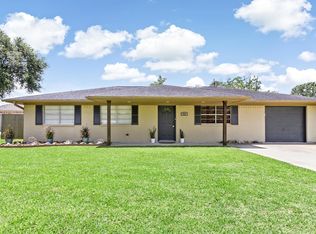 825 Cactus St, Bridge City, TX 77611