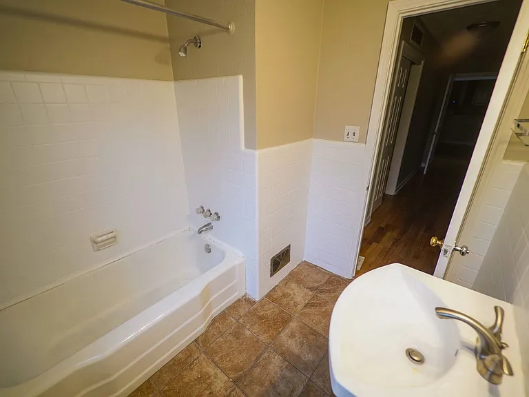1804 Skyland Dr — Photo 27