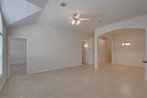 2635 Silky Ct — Photo 10