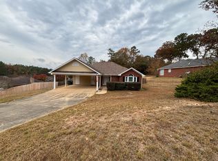 1802 Tranquil Ln, Phenix City, AL 36867