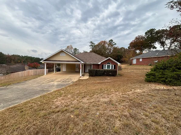 1802 Tranquil Ln, Phenix City, AL 36867