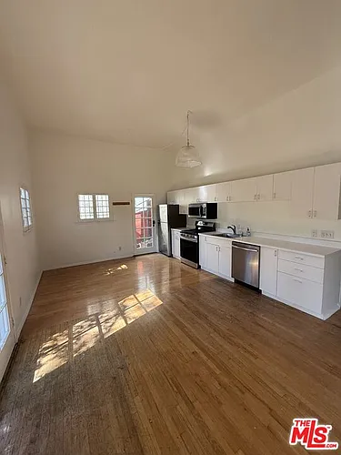 1740 Westerly Ter #B Photo 1