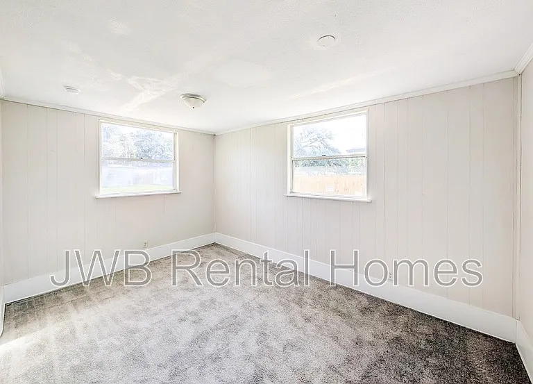 2216 Barlad Dr — Photo 6