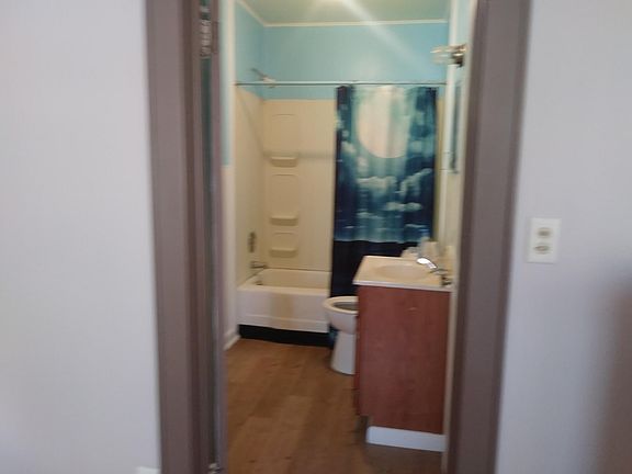 5th image of 1234 E South St