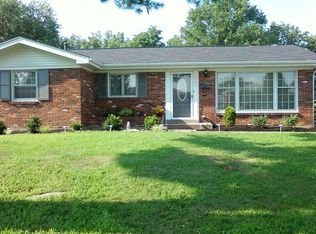 6009 Bay Pine Dr, Louisville, KY 40219