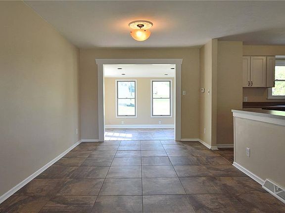 5th image of 3017 Palmarie Dr