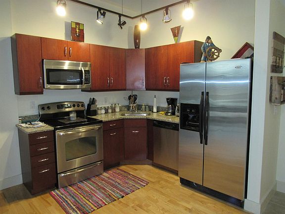 2nd image of 350 E Short St #205