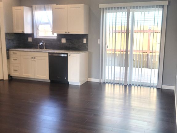 4 30 Olive Tree Cir NE