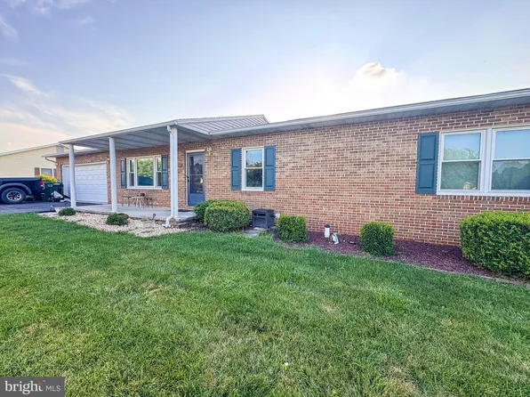 11653 N Landis Ave, Waynesboro, PA 17268