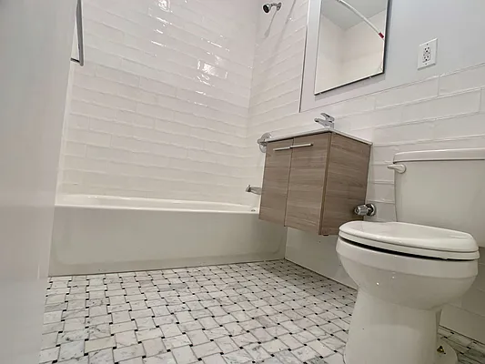 Rented by Building Equity Real Estate LLC | media 18