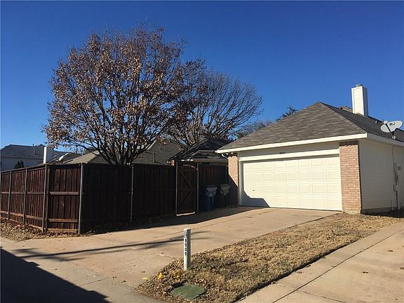 5th image of 9905 Belfort Dr