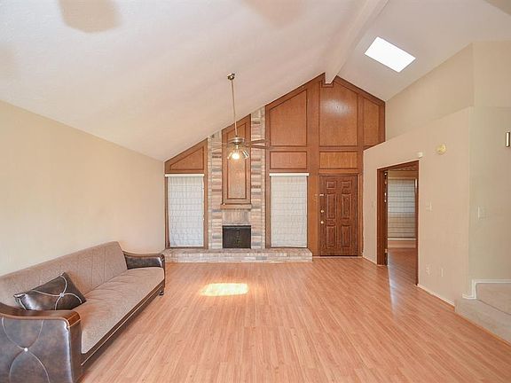 2nd image of 10103 Prospect Hill Dr