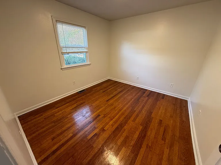 Lupton Flats — Photo 15