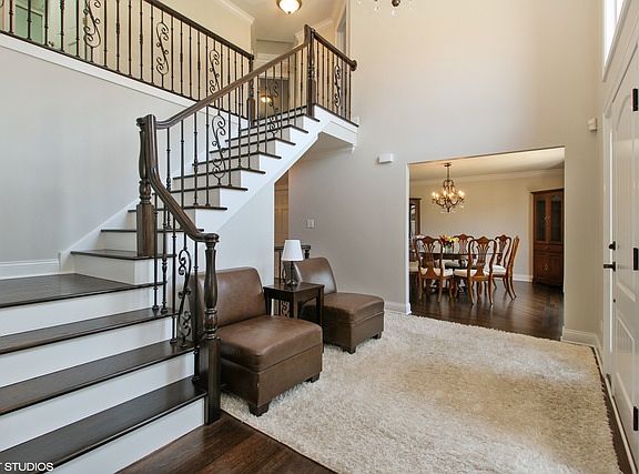 2nd image of 11622 Whispering Hill Dr