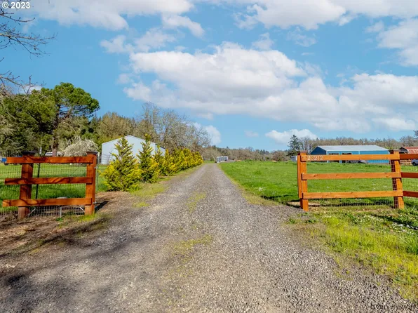 23212 SE Filbert Rd, Eagle Creek, OR 97022