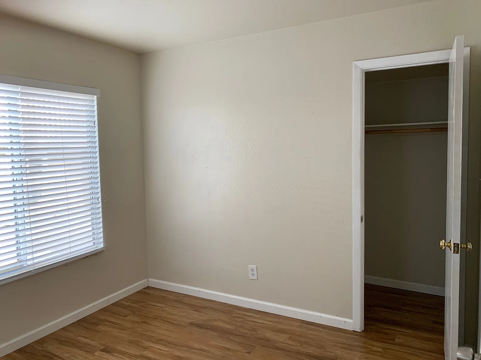 1 bed, 500 sqft, $2,350 — Photo 3