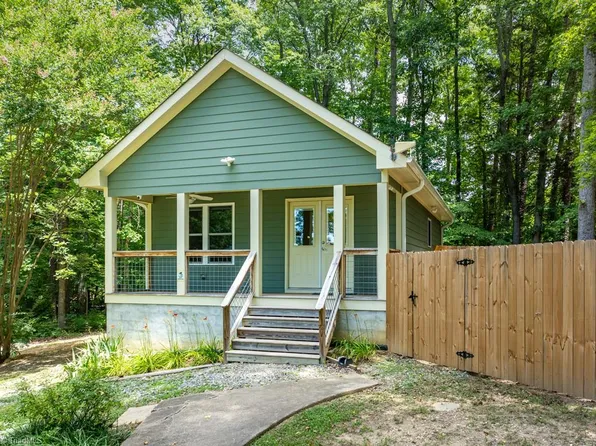 6600 Marie St, Mebane, NC 27302