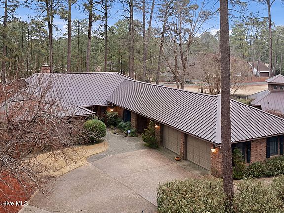 3rd image of 205 Baltusrol Lane