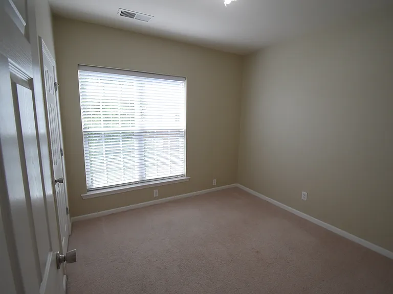14945 Santa Lucia Dr — Photo 25