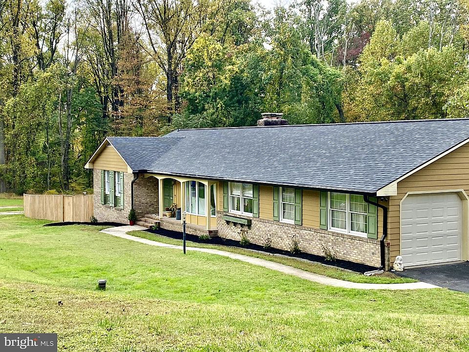 1st image of 3900 Falls Run Rd