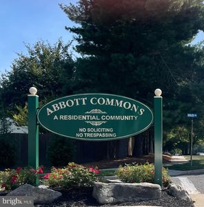 28 Gena Ct, Hamilton, NJ, 08690