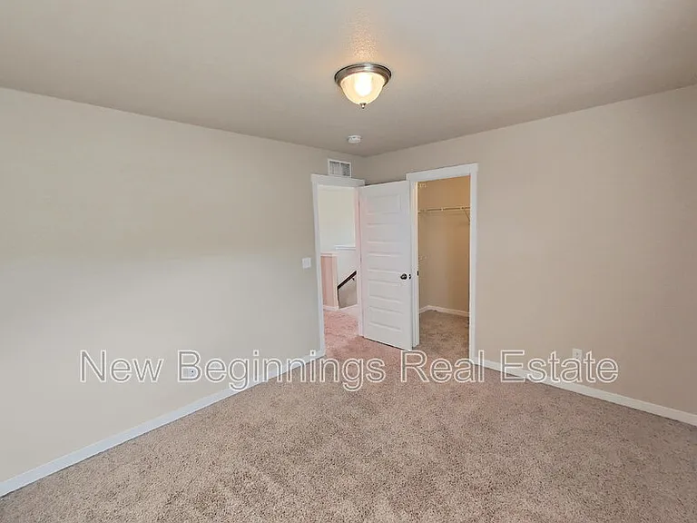 2562 Ellingwood Dr — Photo 20