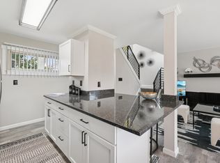 Eton Square Apartments and Townhomes, Birmingham, MI 48009