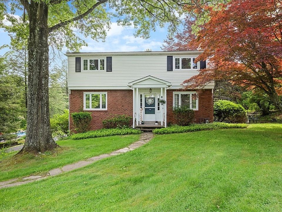 1st image of 715 Westwood Dr