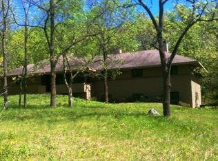 W311S108 Wildwood Trl, Delafield, WI