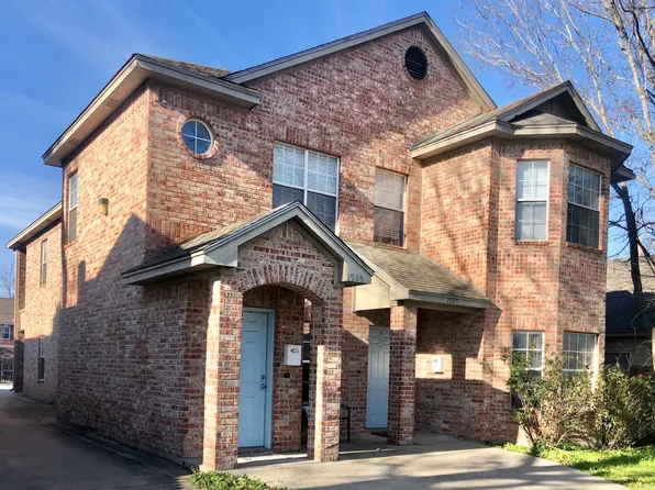 1905 S 10th St, Waco, TX 76706