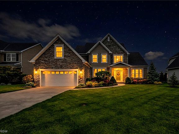 2nd image of 32708 Albion Dr