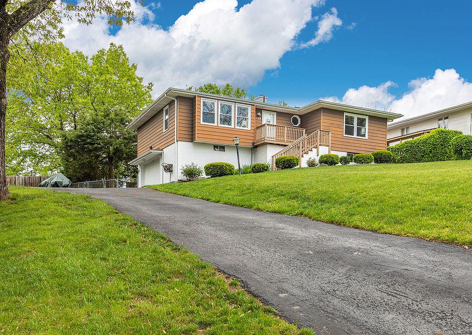 1st image of 120 Rose Oneill Dr