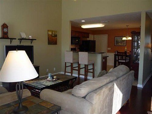 3rd image of 3223 Cinch Ct