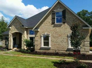 152 Abercorn St, Warner Robins, GA 31088